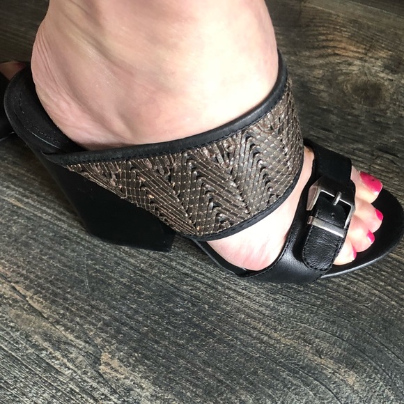 Sandals - Picture 4 of 9